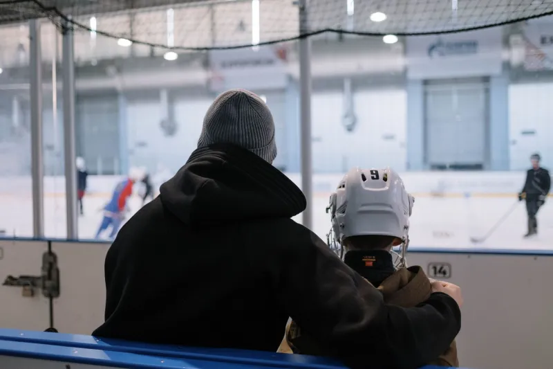 Sideline Pressure: What Hockey Academy Coaches Wish Every Parent Understood About Player Development